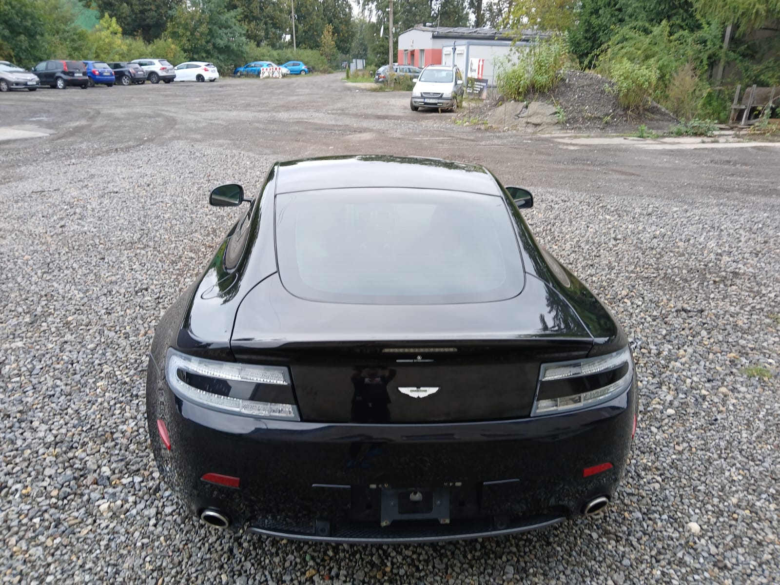 Aston Martin Vantage V8