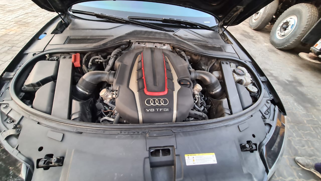Audi S8 D4 V8T