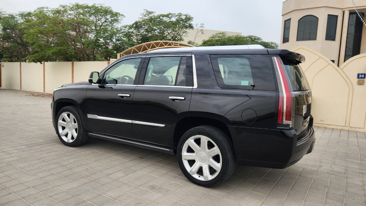 Cadillac Escalade IV