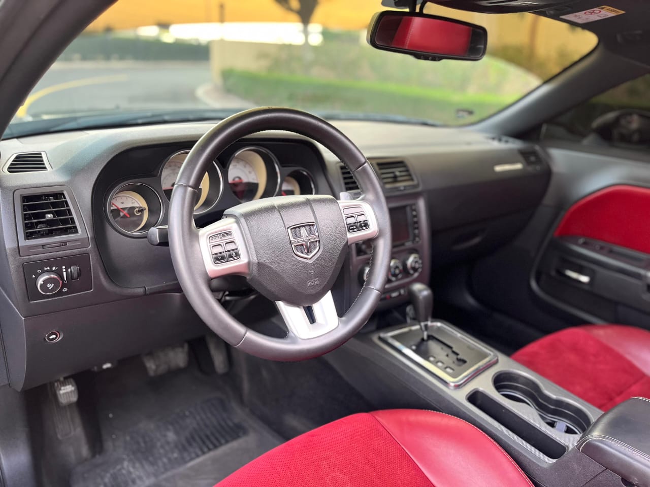 dodge challenger R/T 2014