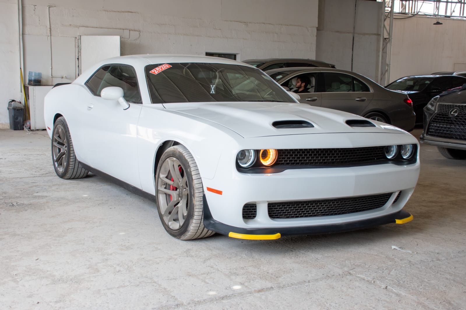 Dodge challenger SRT8 Hellcat 2020