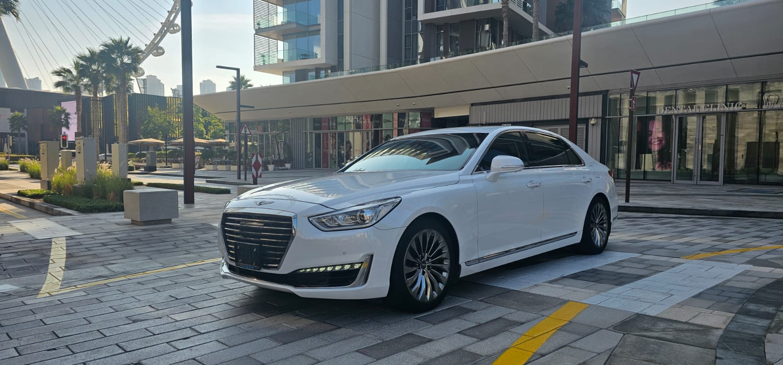 Genesis G90 Royal