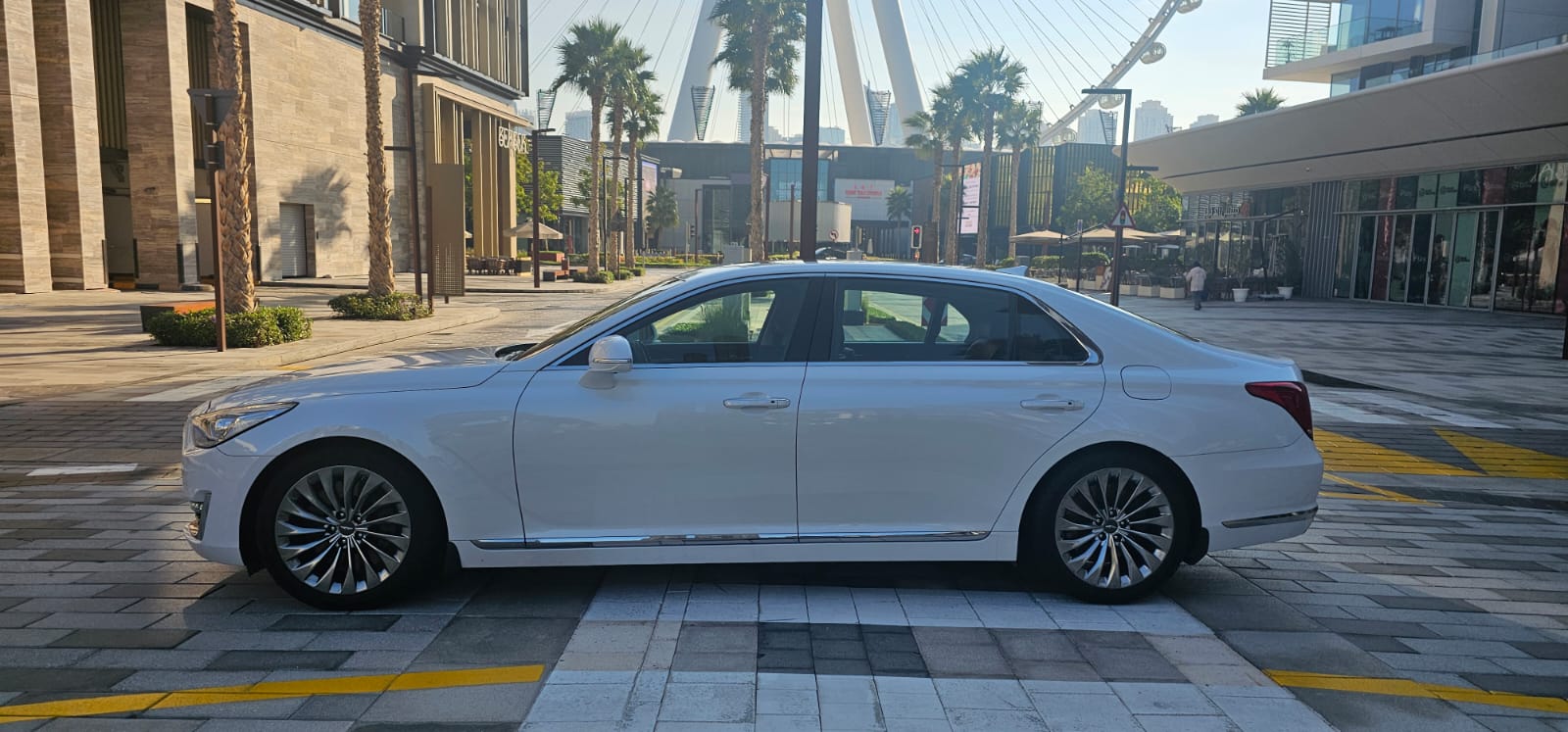 Genesis G90 Royal