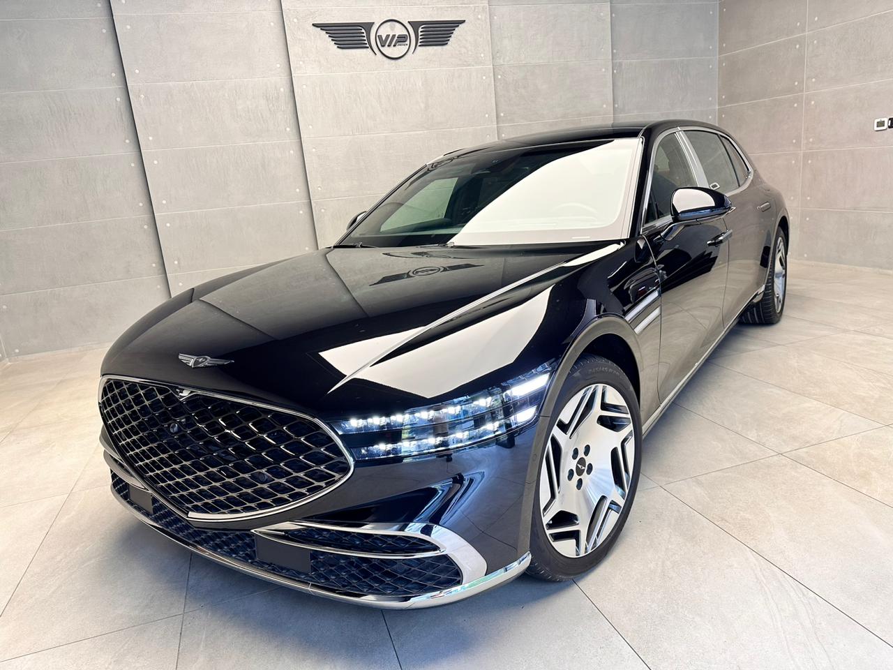 Genesis G90 Royal