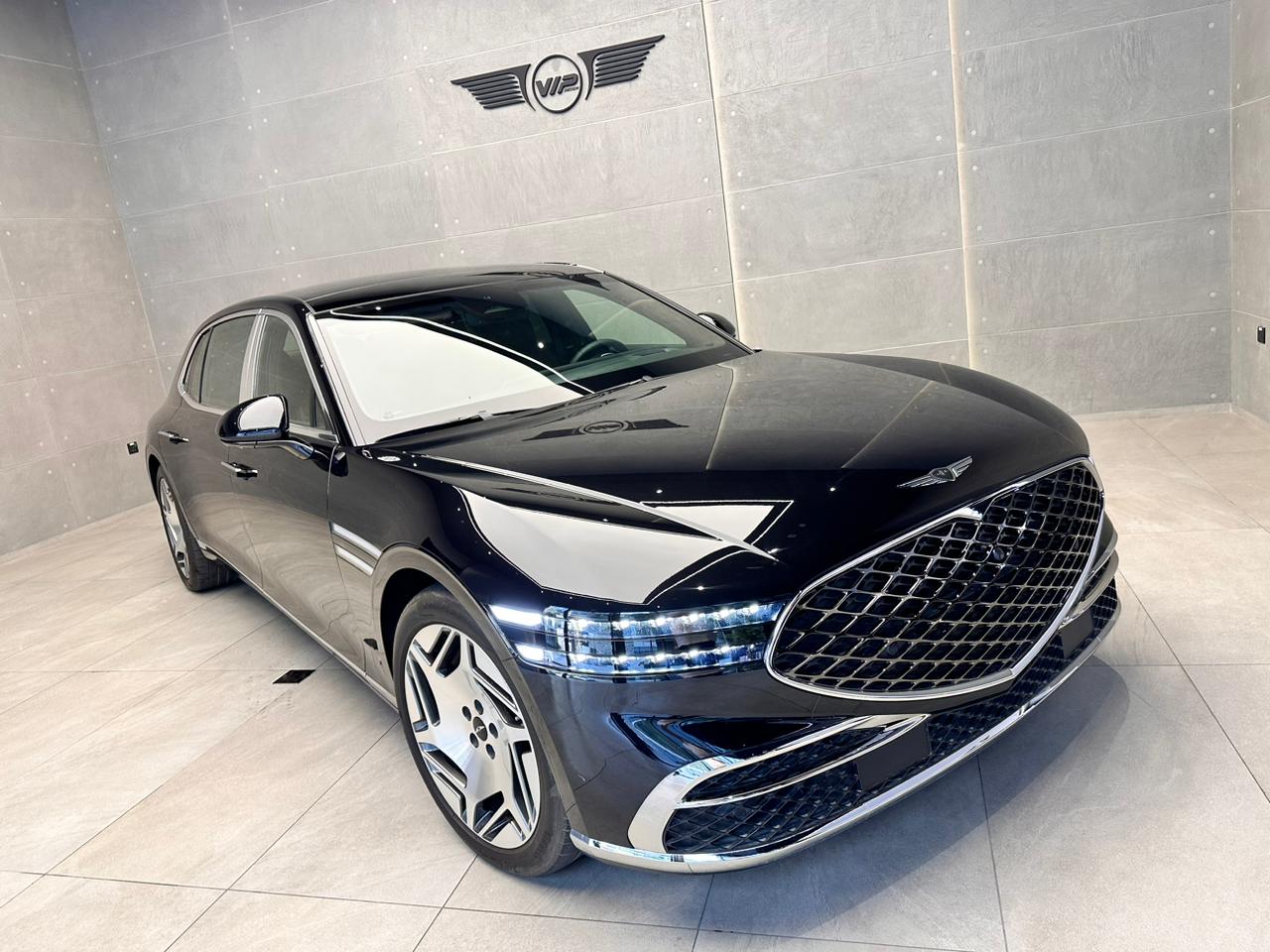 Genesis G90 Royal