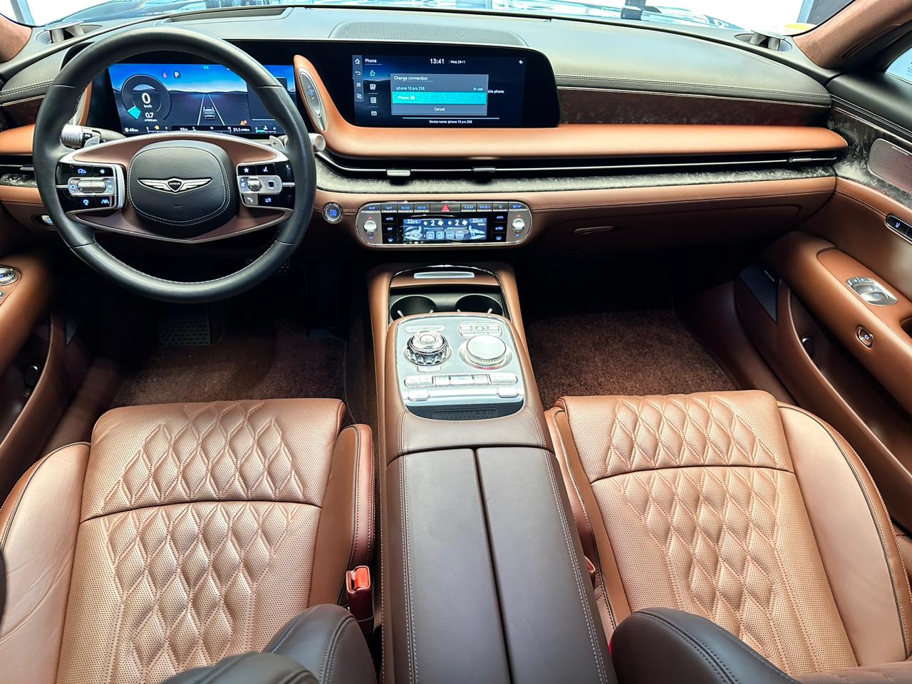 Genesis G90 Royal