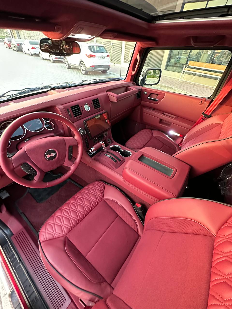 Hummer H2 Pink Inside