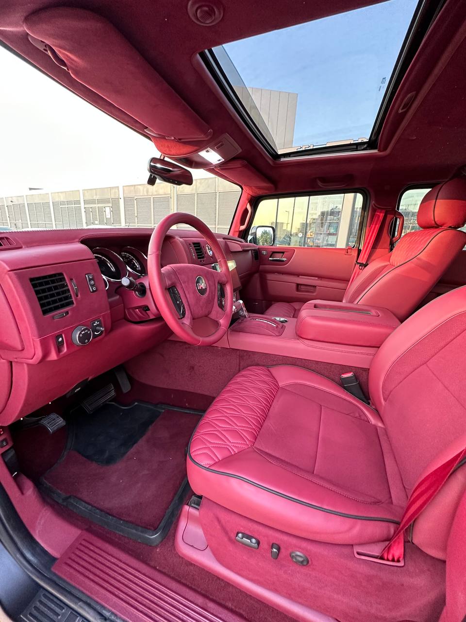 Hummer H2 Pink Inside