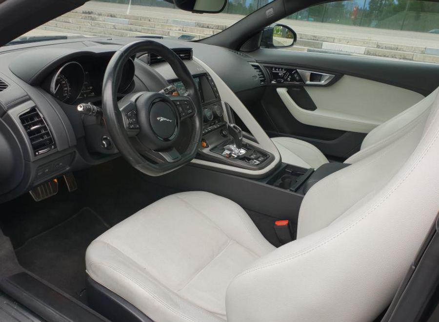 Jaguar F Type V6