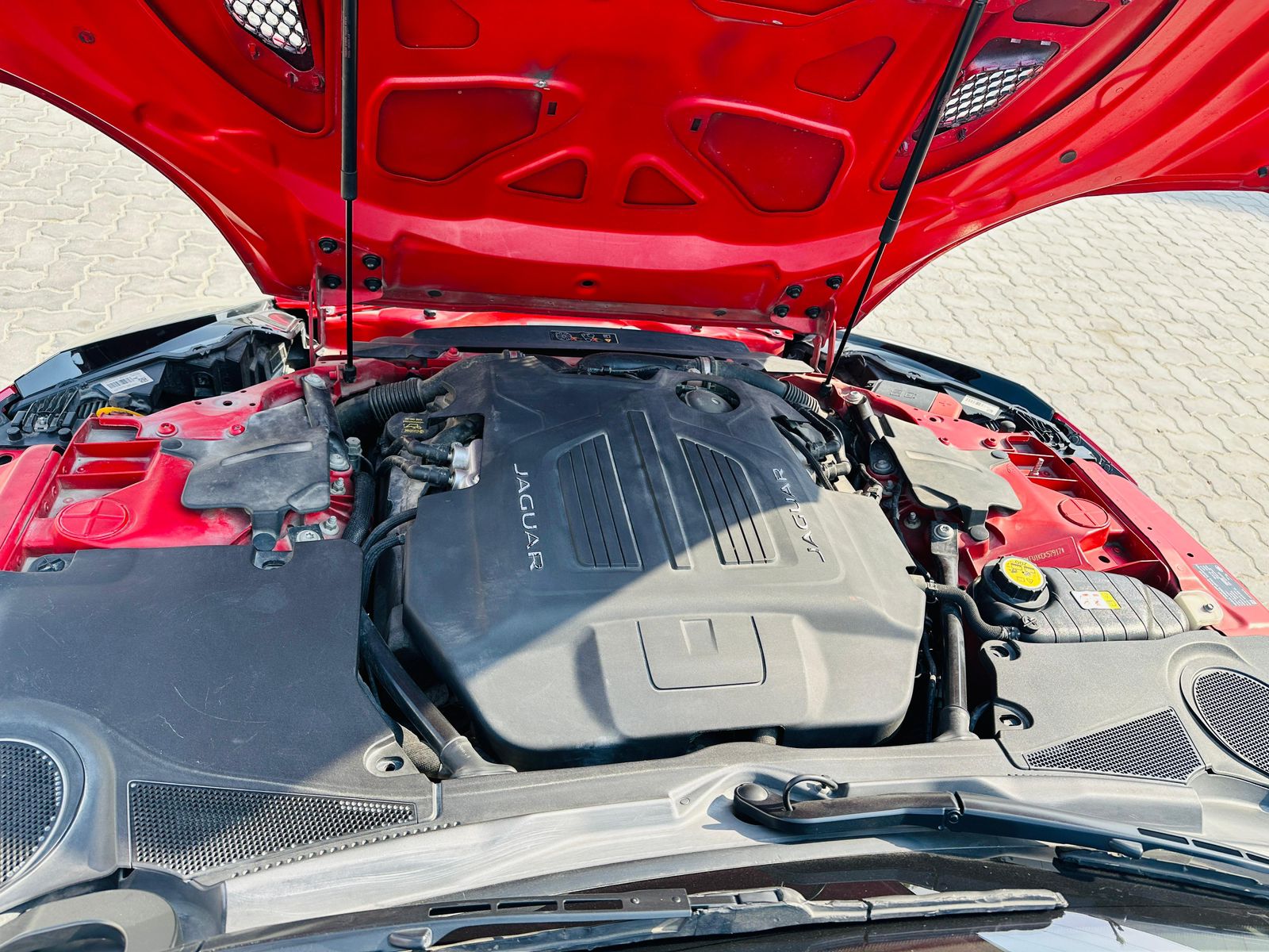 Jaguar F Type V6