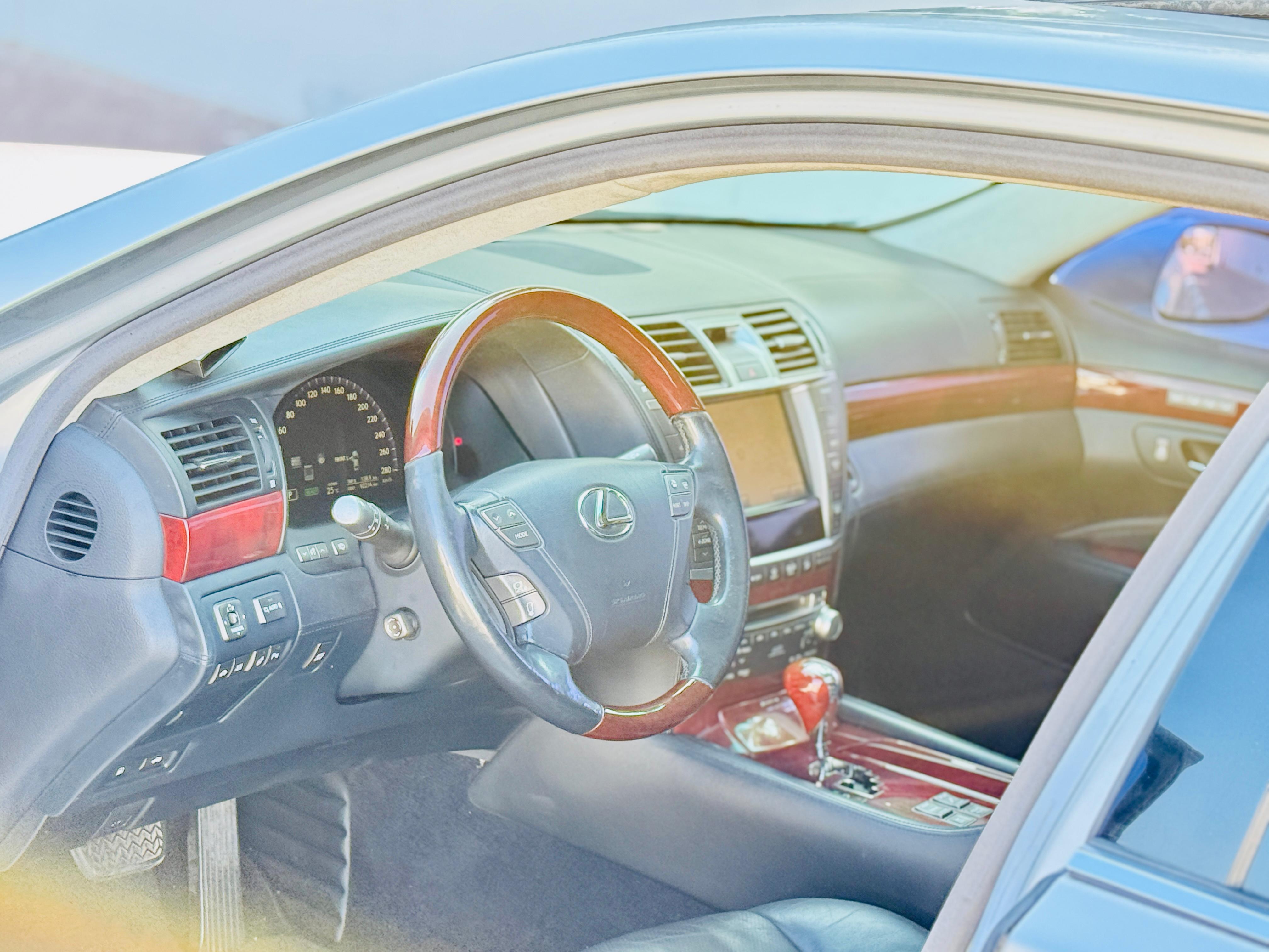 Lexus LS600 HL Hybrid