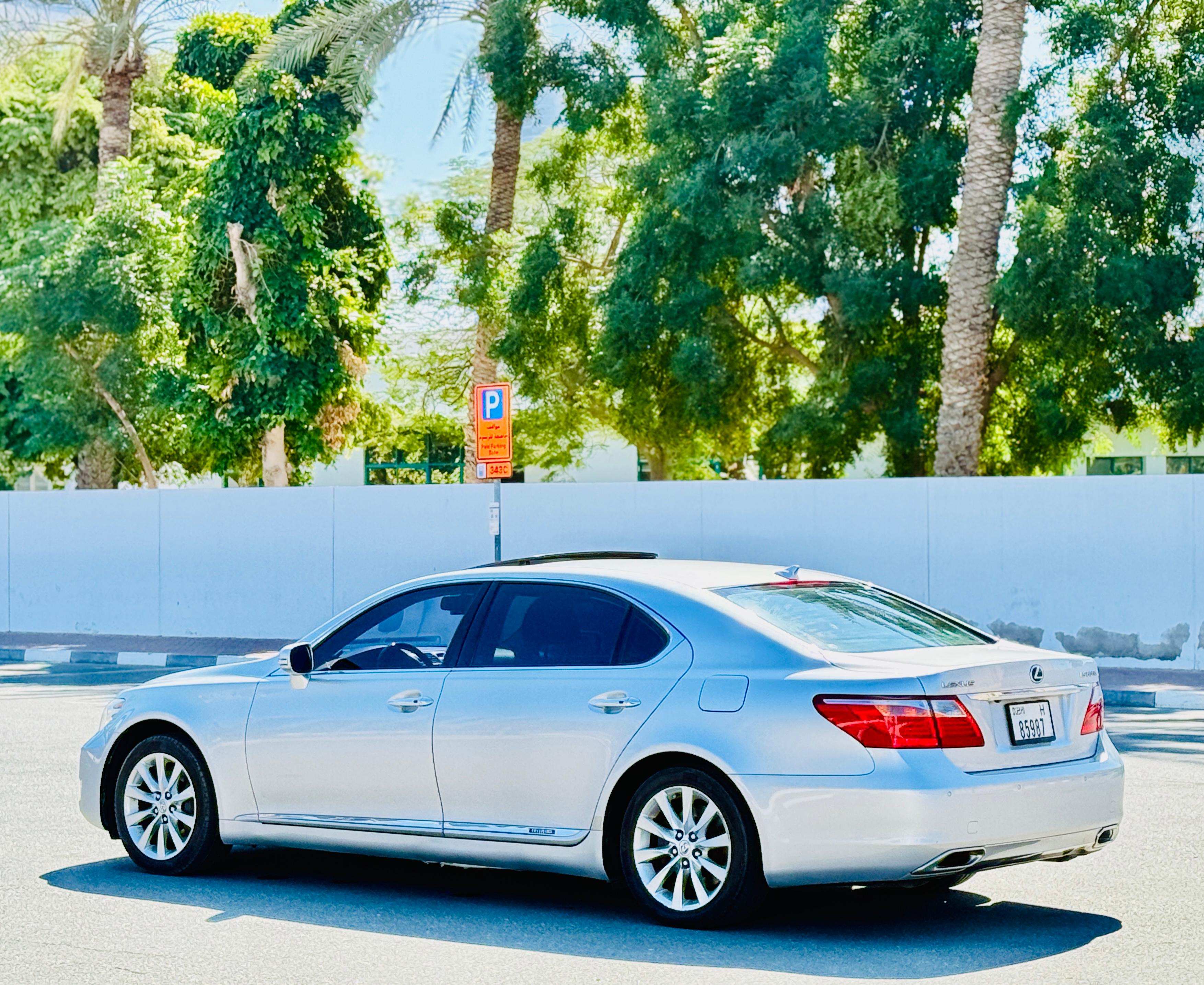 Lexus LS600 HL Hybrid