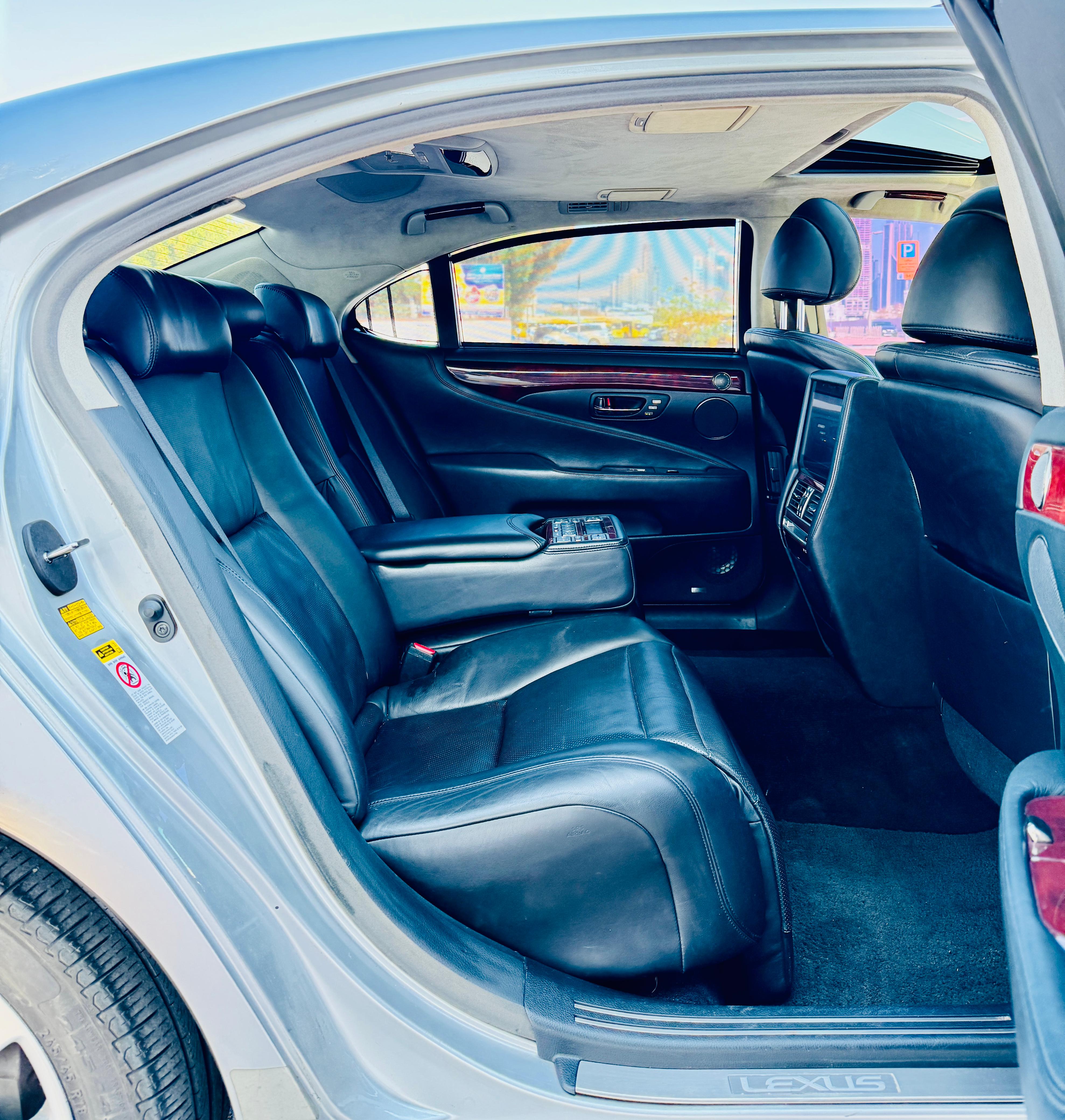 Lexus LS600 HL Hybrid