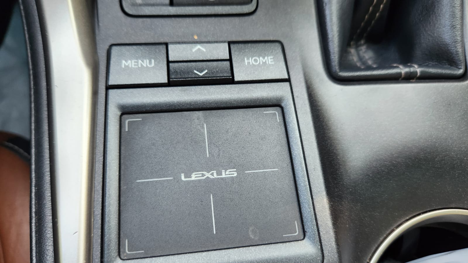 Lexus NX200T