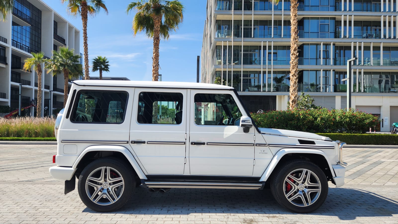 Mercedes G63 AMG White