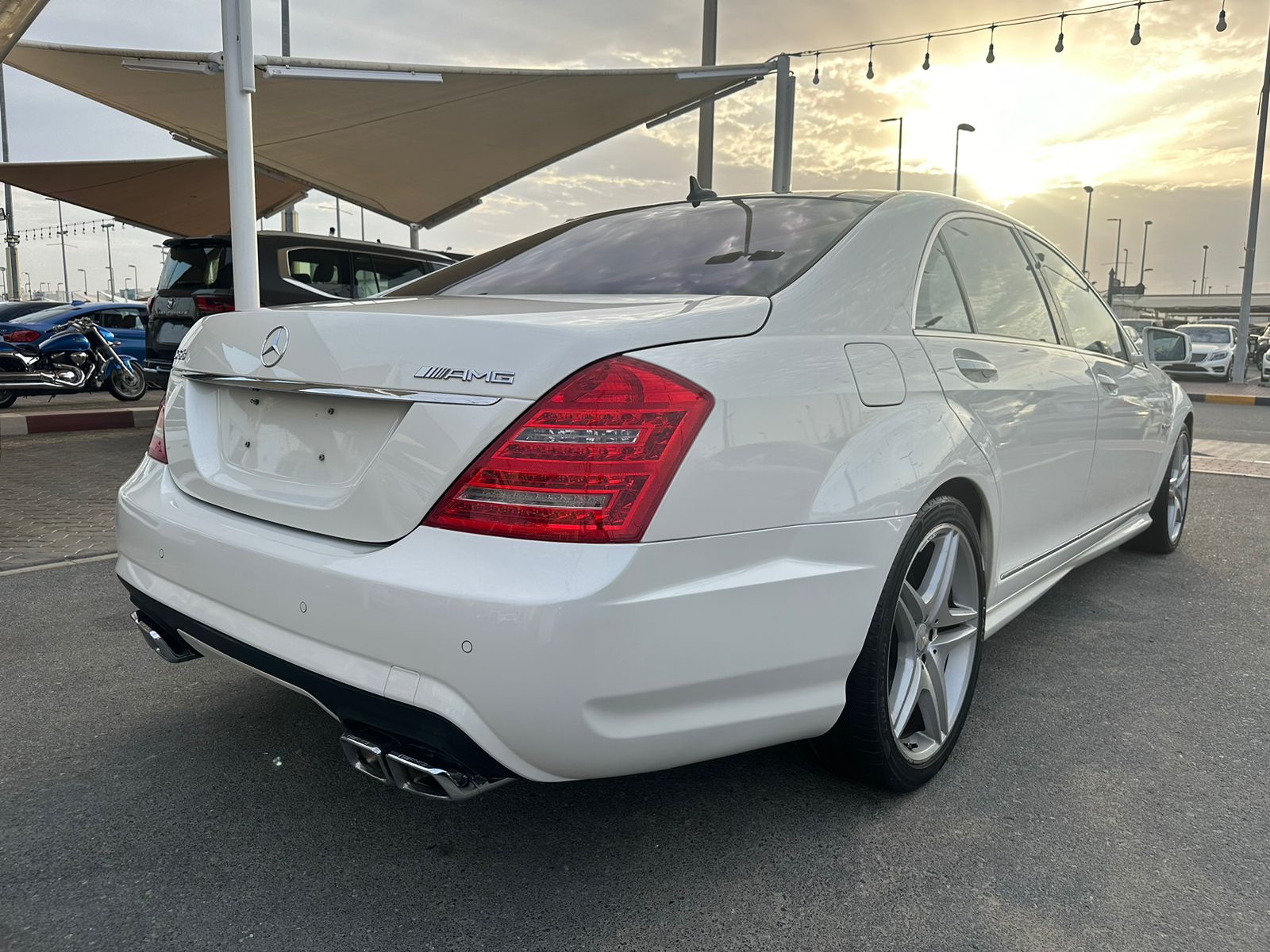 Mercedes S63 AMG W221