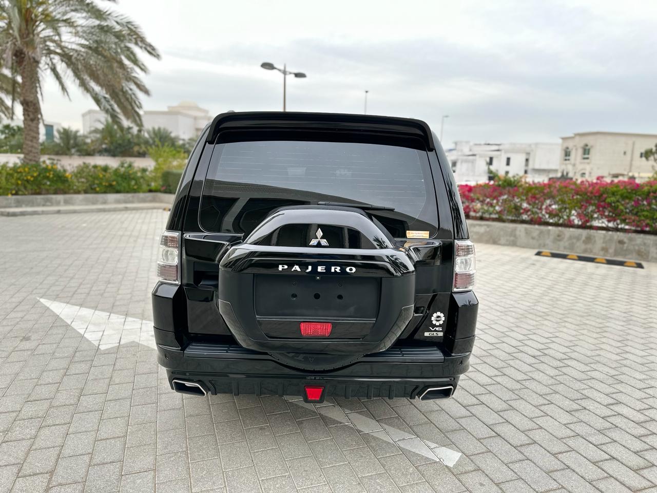 Mitsubishi Pajero IV BLack