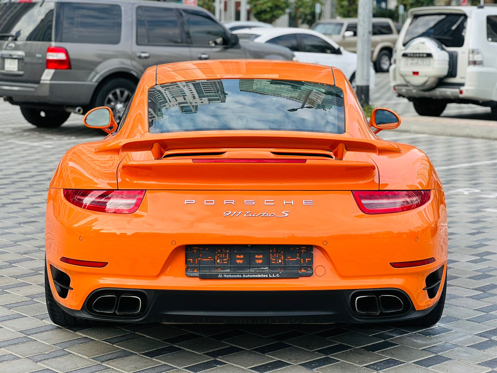 Porsche 911 Orange