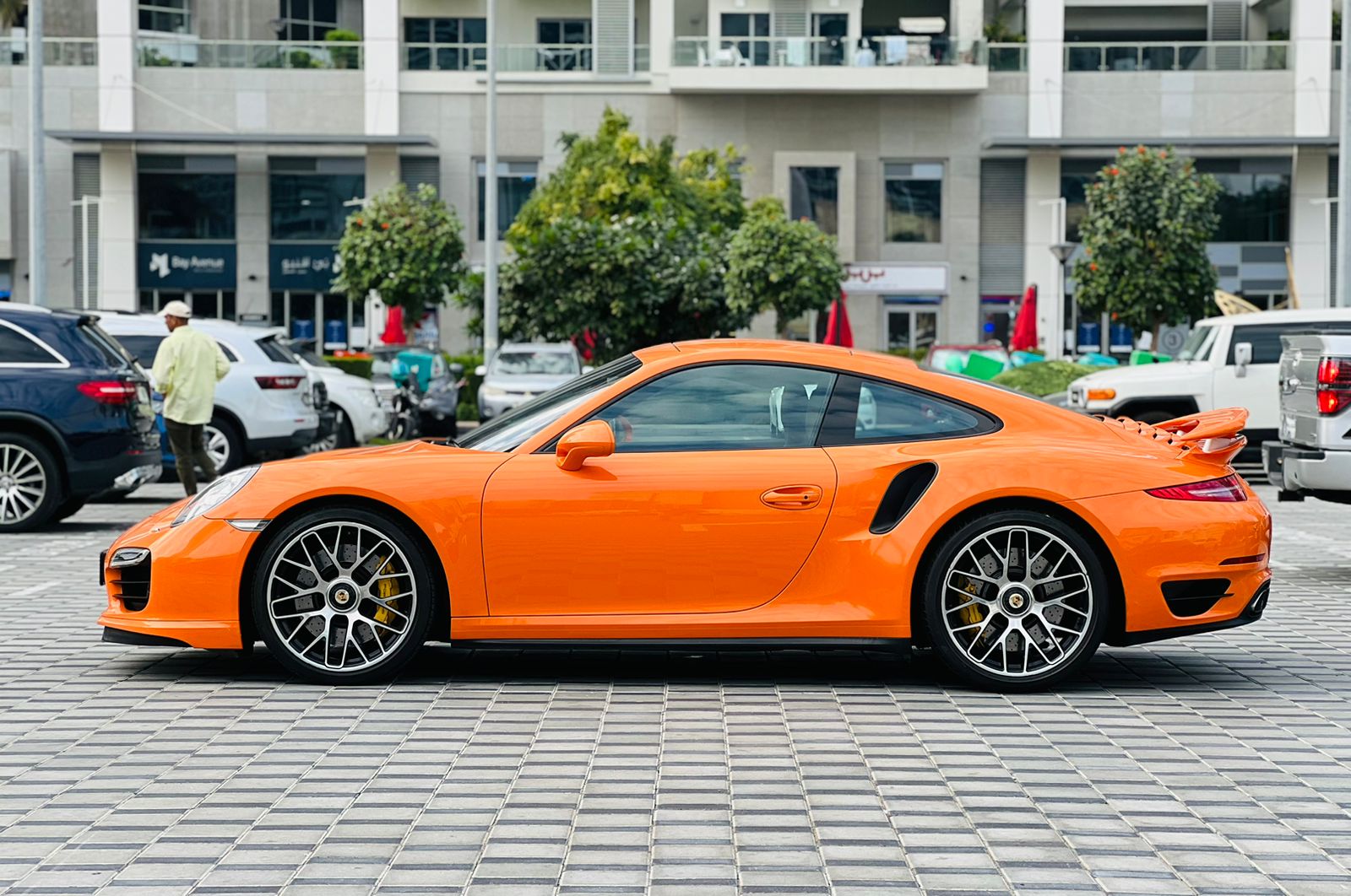 Porsche 911 Orange