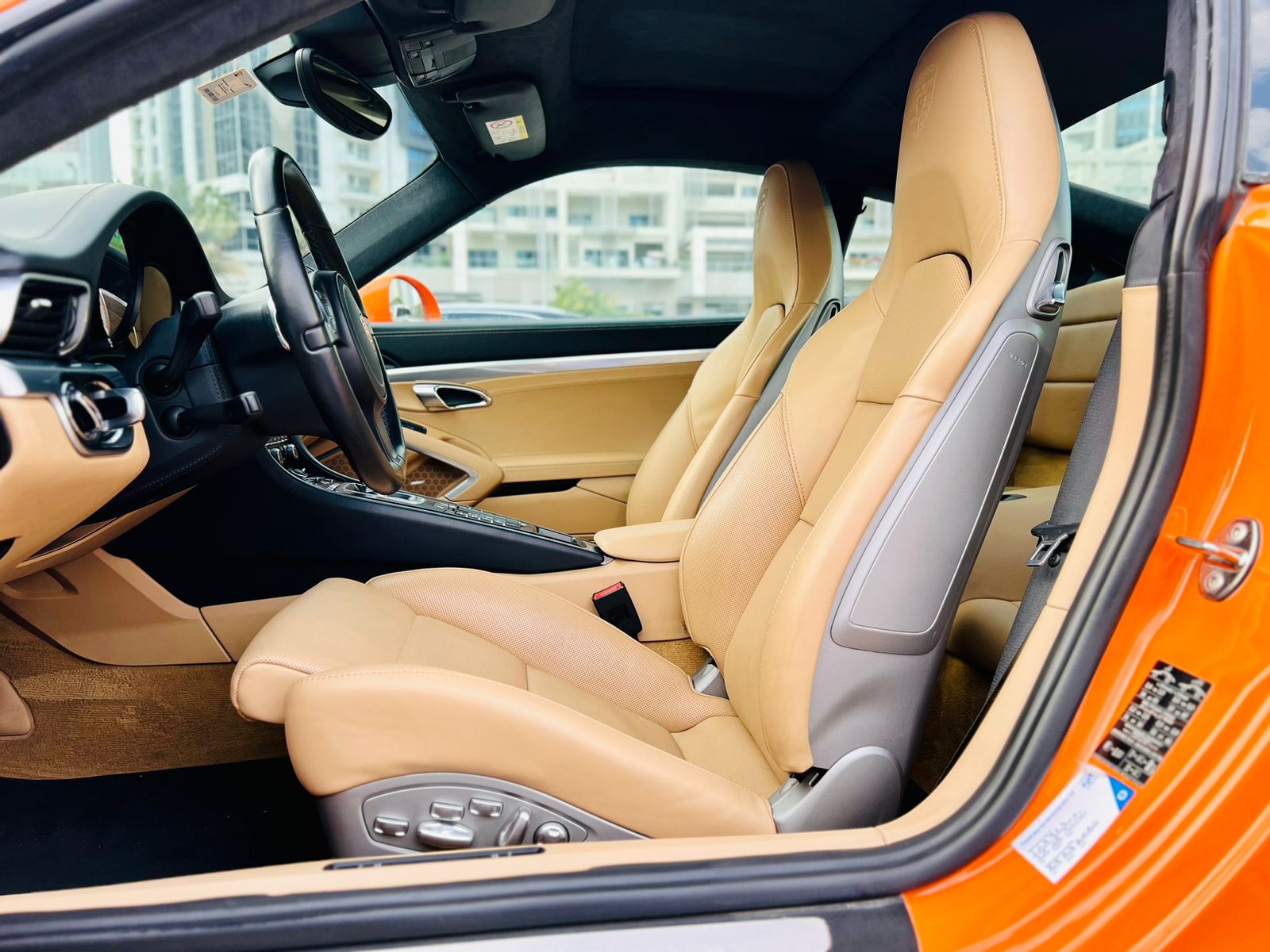 Porsche 911 Orange