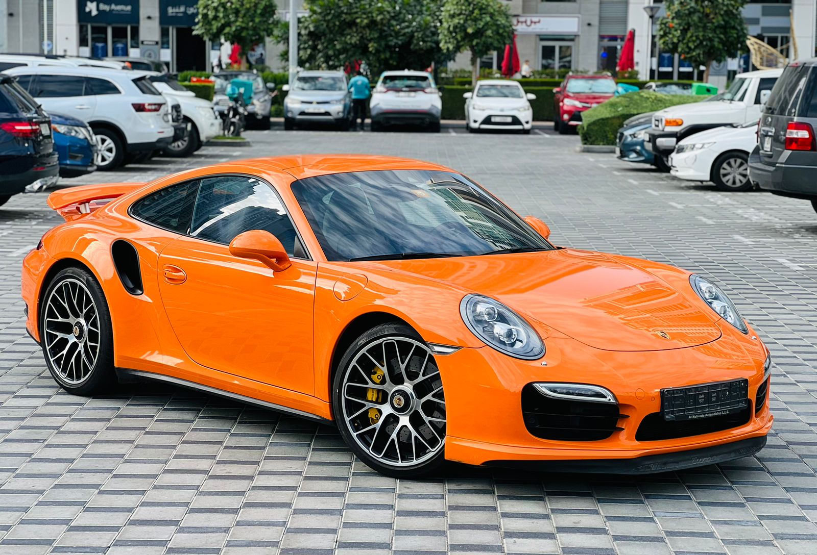 Porsche 911 Orange