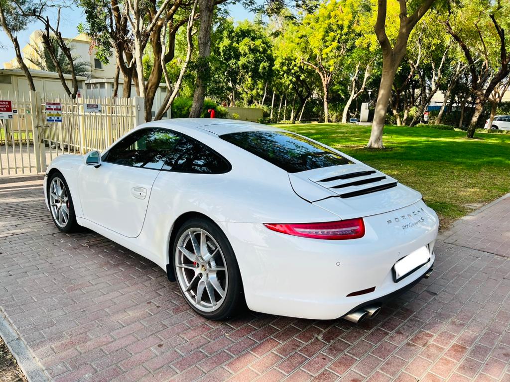 Porsche Carrera 911S White