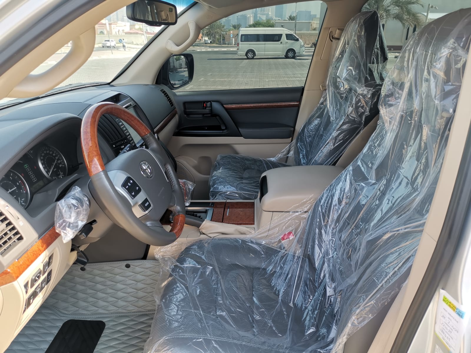 Toyota Land Crusier V8 J200