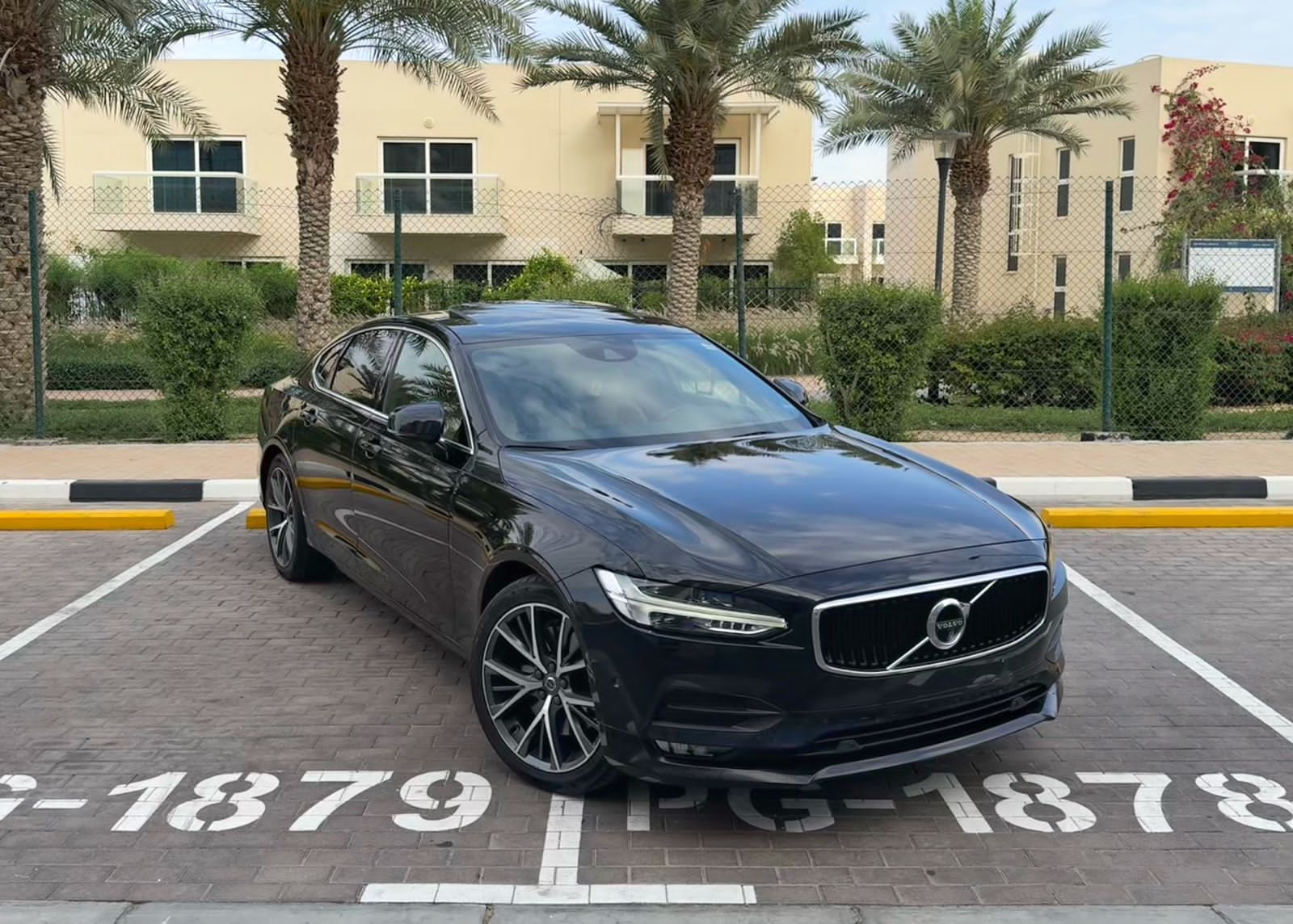 Volvo S90 T6