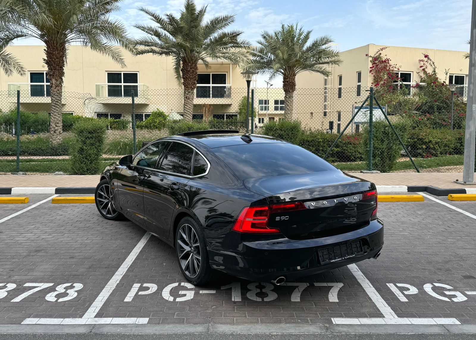 Volvo S90 T6